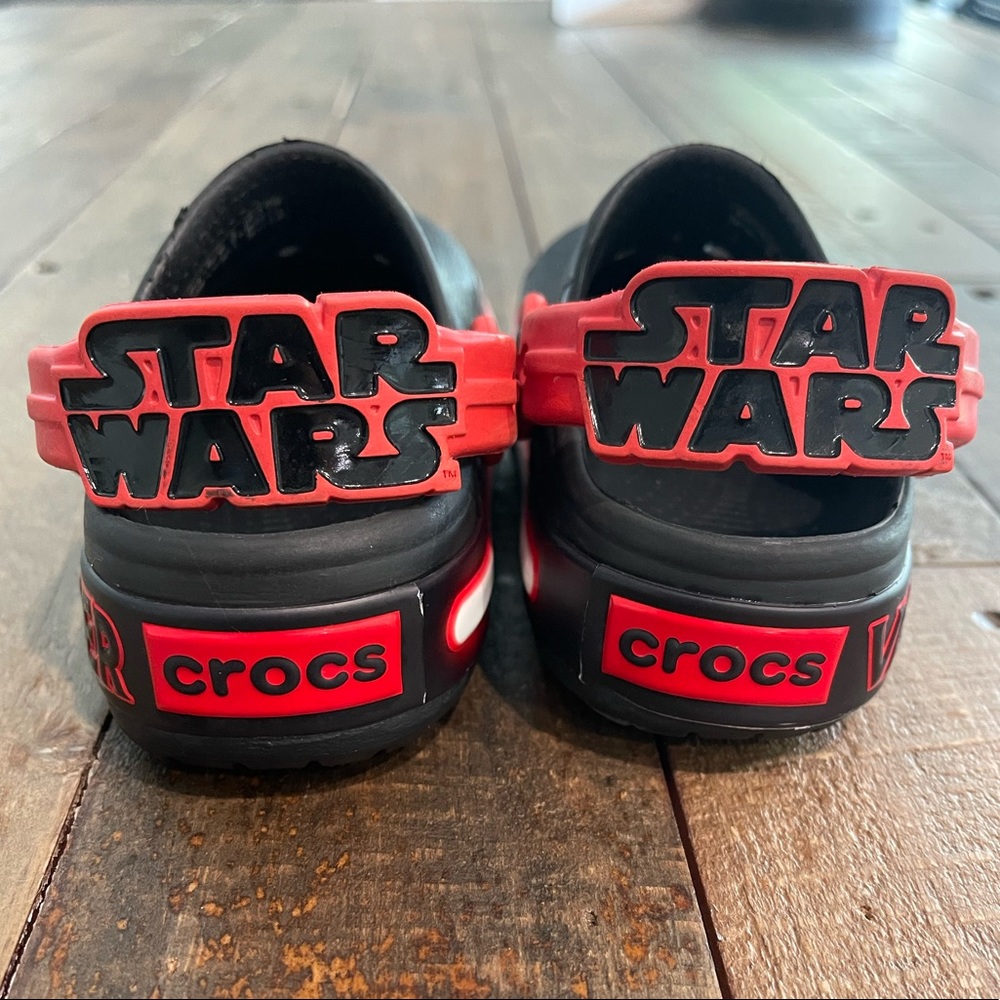 Star Wars Light Up Croc size 8 (Toddler)